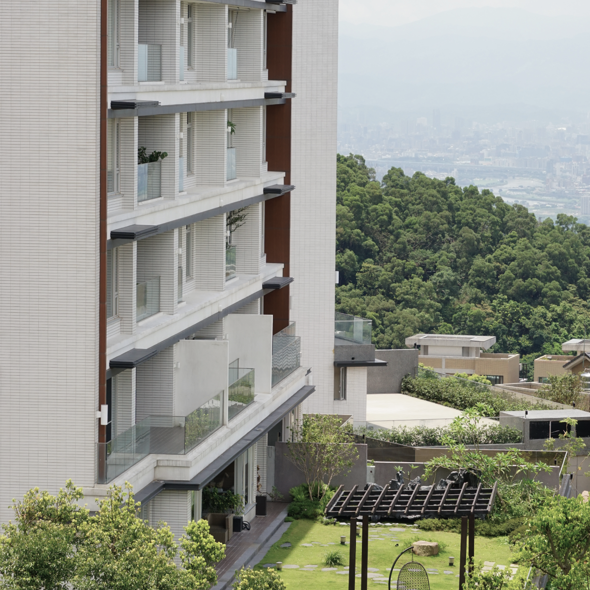 淡水成屋推薦：半山滙 建案開箱｜ $16,88萬起 青壯世代的理想廢感生活提案