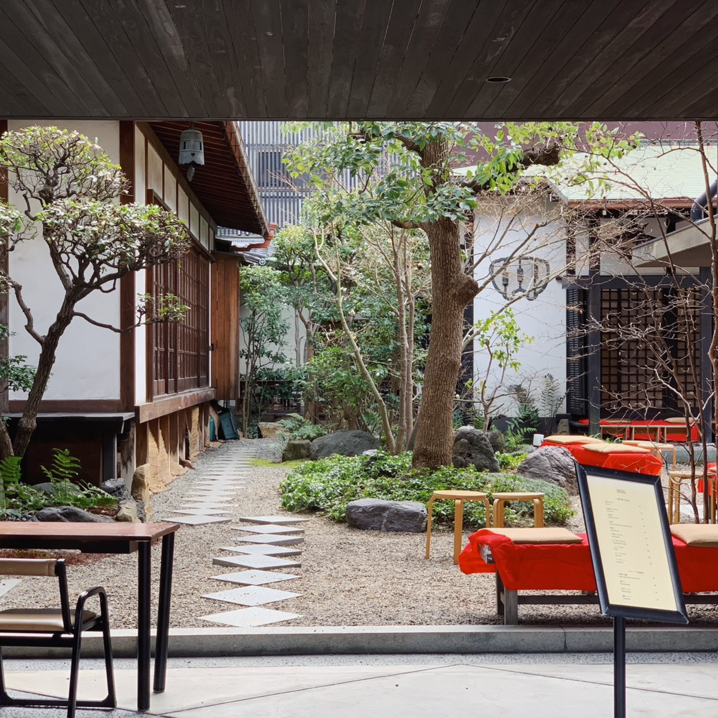 大阪擬暫停受理「特區民宿」申請，法規調整箭在弦上